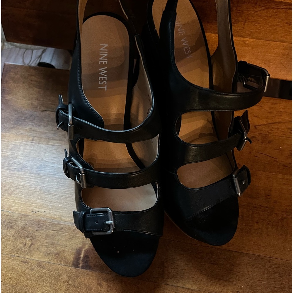 Black Nine West Platform Sandals size 9